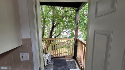 Townhouse For Rent - 410 N 6th Street #2R<br/> READING, PA 19601