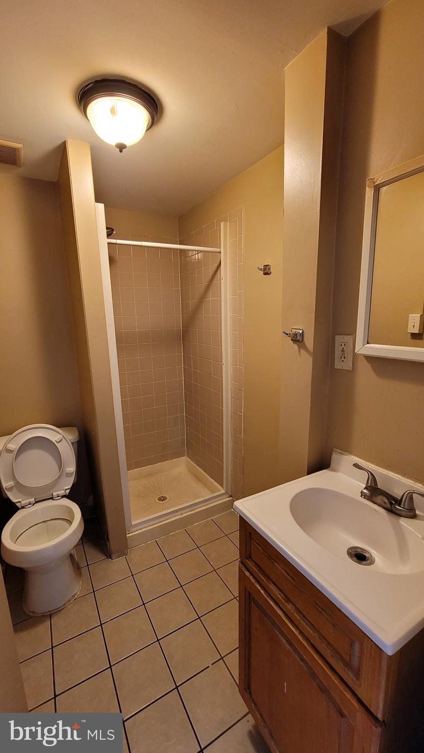 410 N 6TH STREET 2R