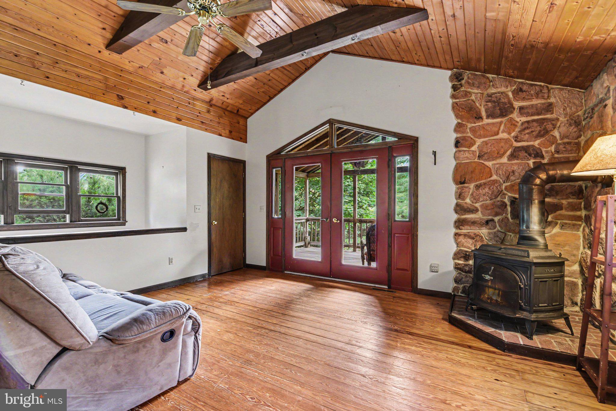 623 RIDGE ROAD