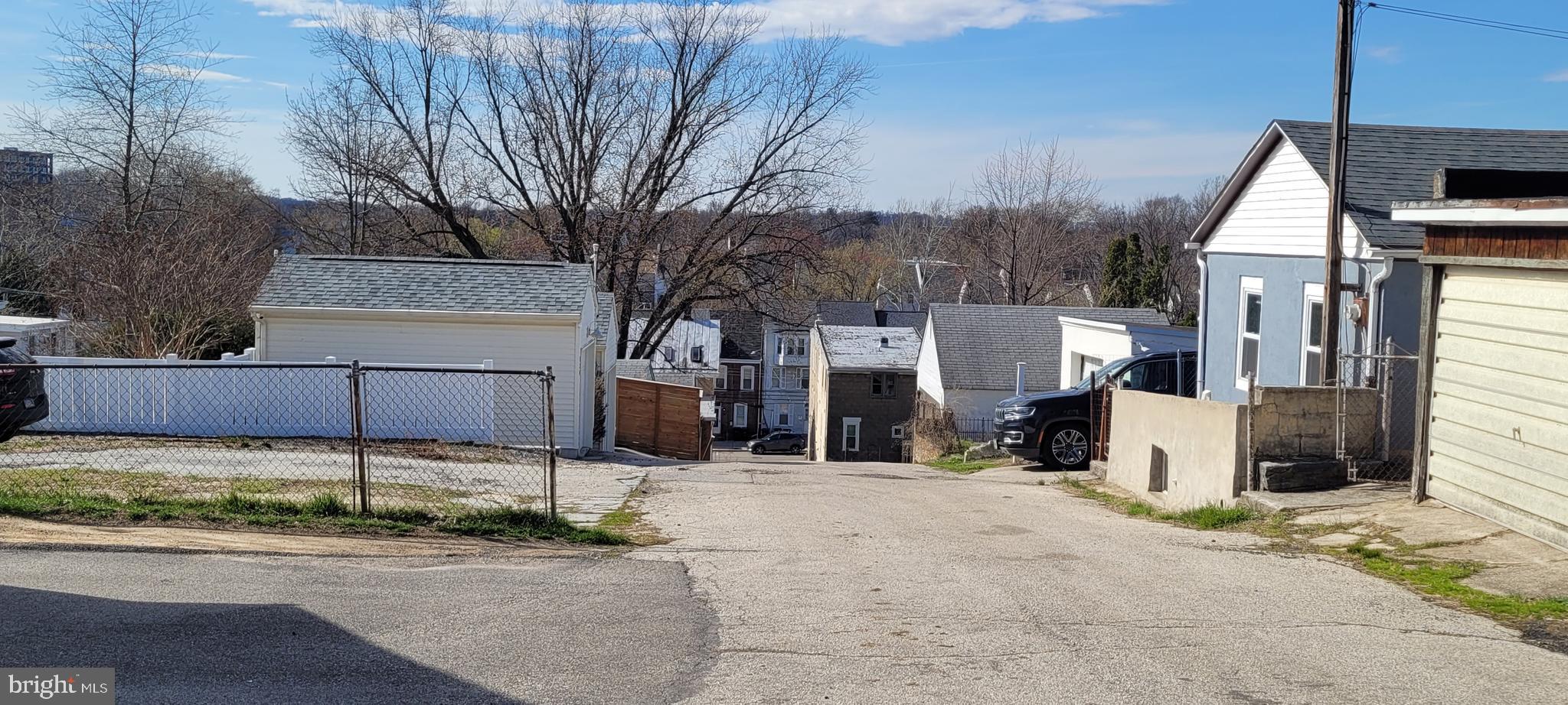 CONSHOHOCKEN - Residential