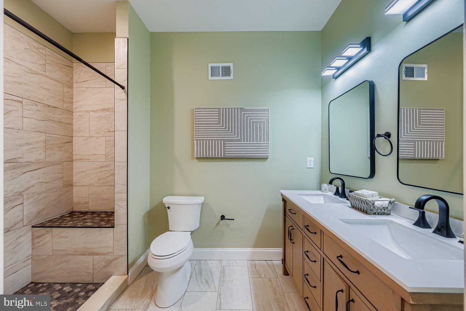 BUTCHERS HILL - Residential