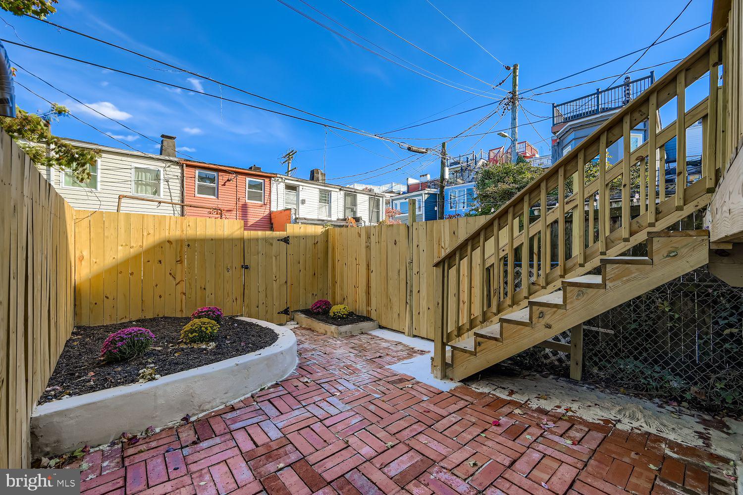 BUTCHERS HILL - Residential