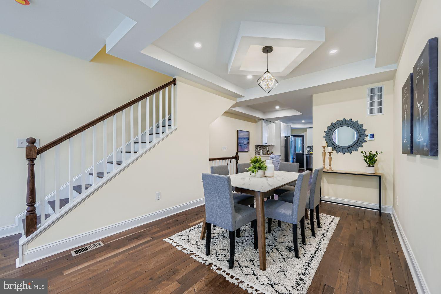 BUTCHERS HILL - Residential