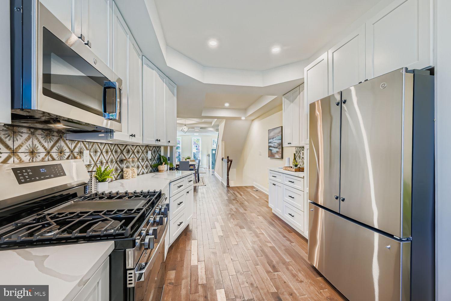 BUTCHERS HILL - Residential