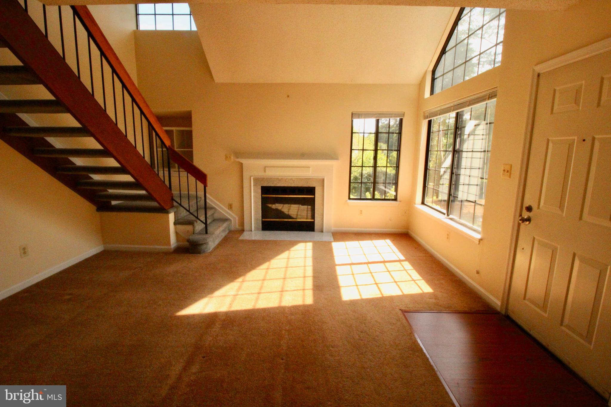 KINGSTOWNE - Residential Lease