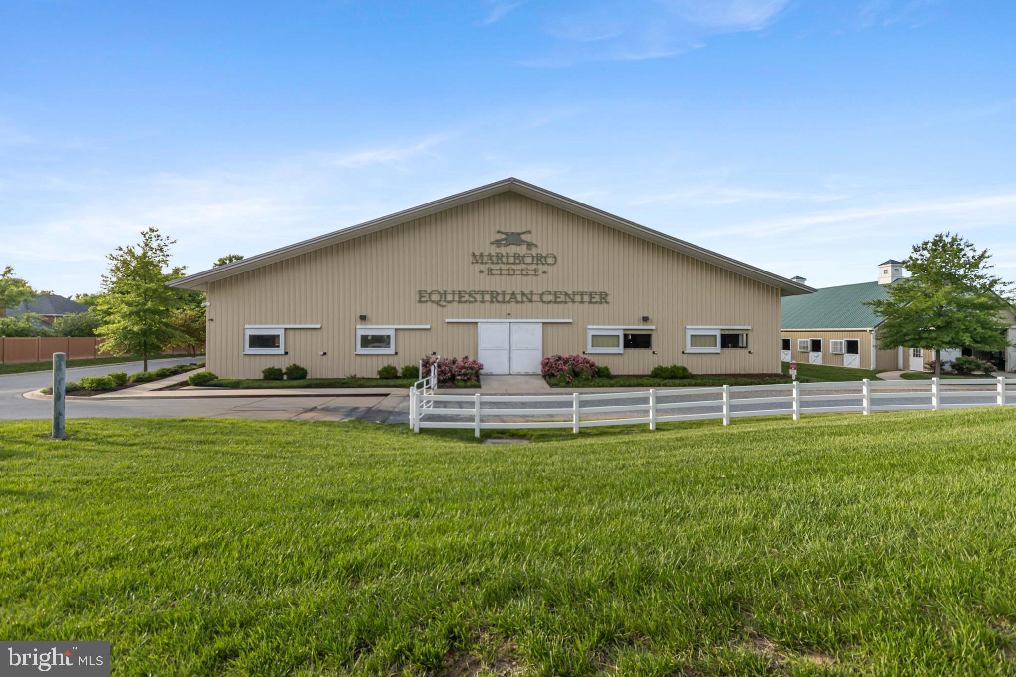 MARLBORO RIDGE - Residential