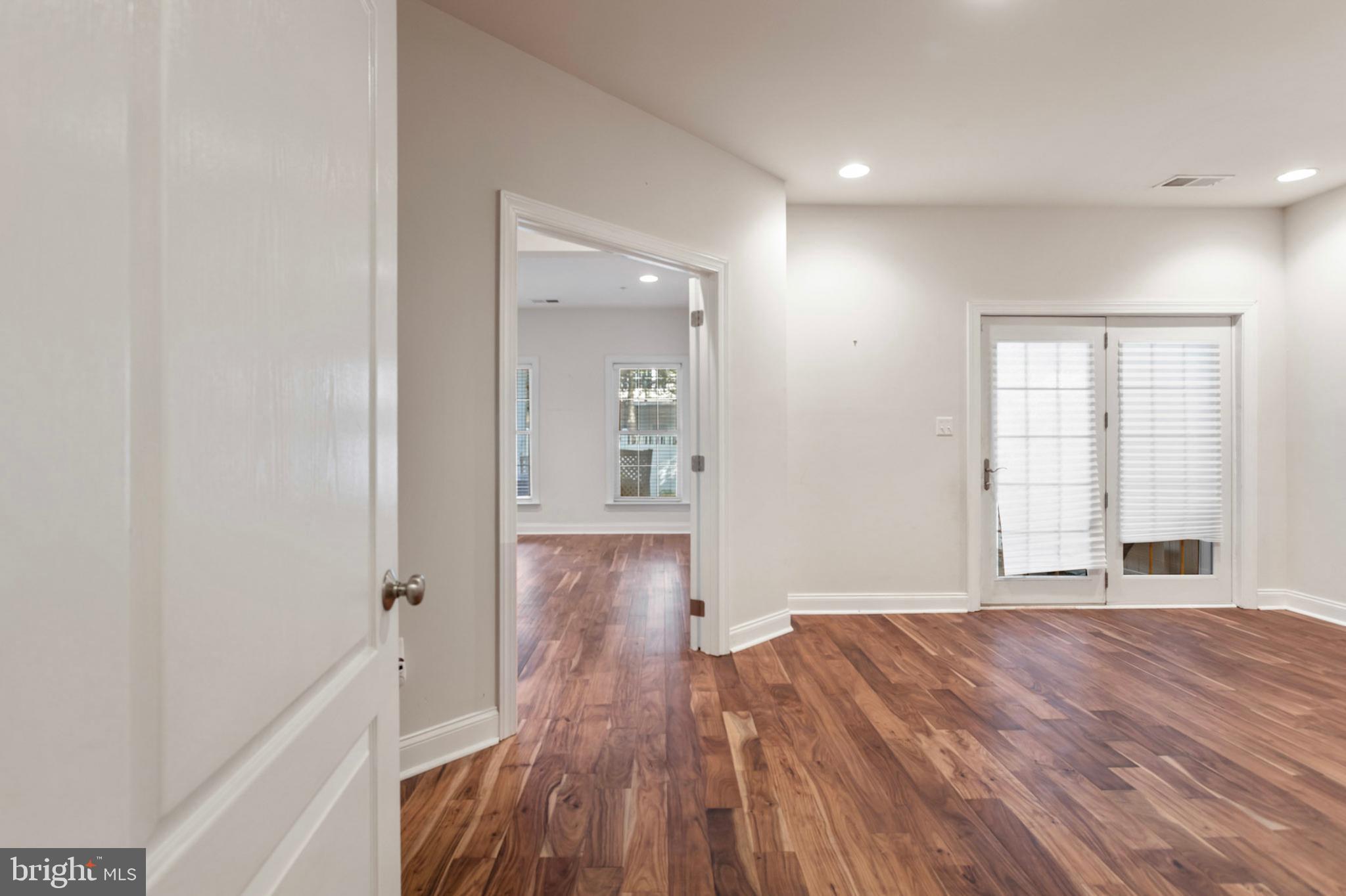 MARLBORO RIDGE - Residential