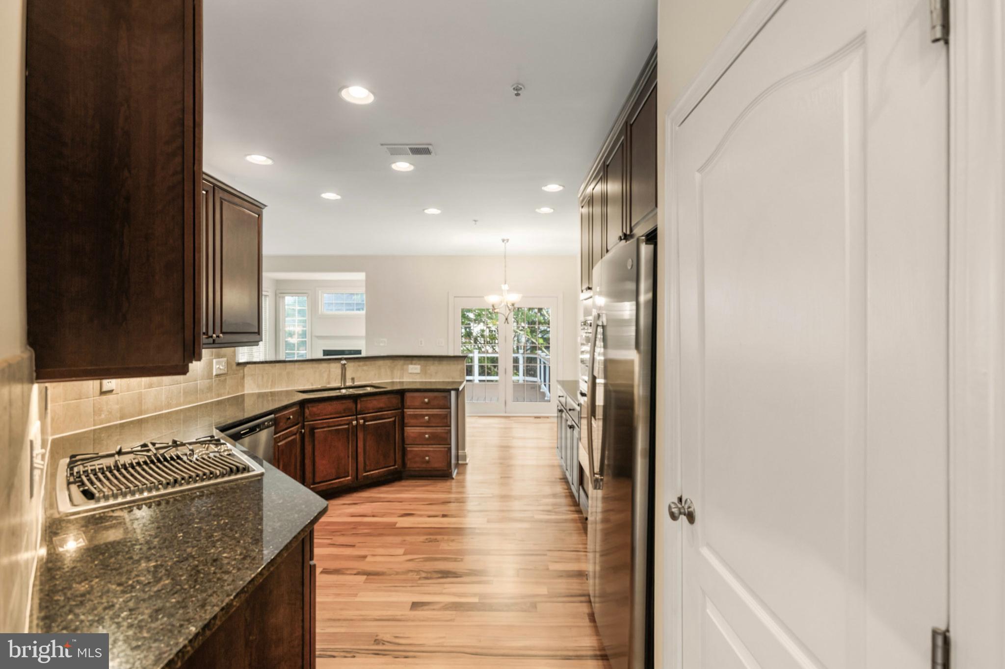 MARLBORO RIDGE - Residential