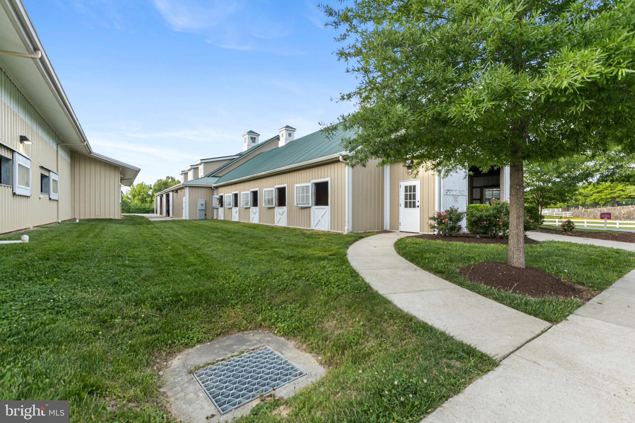 MARLBORO RIDGE - Residential