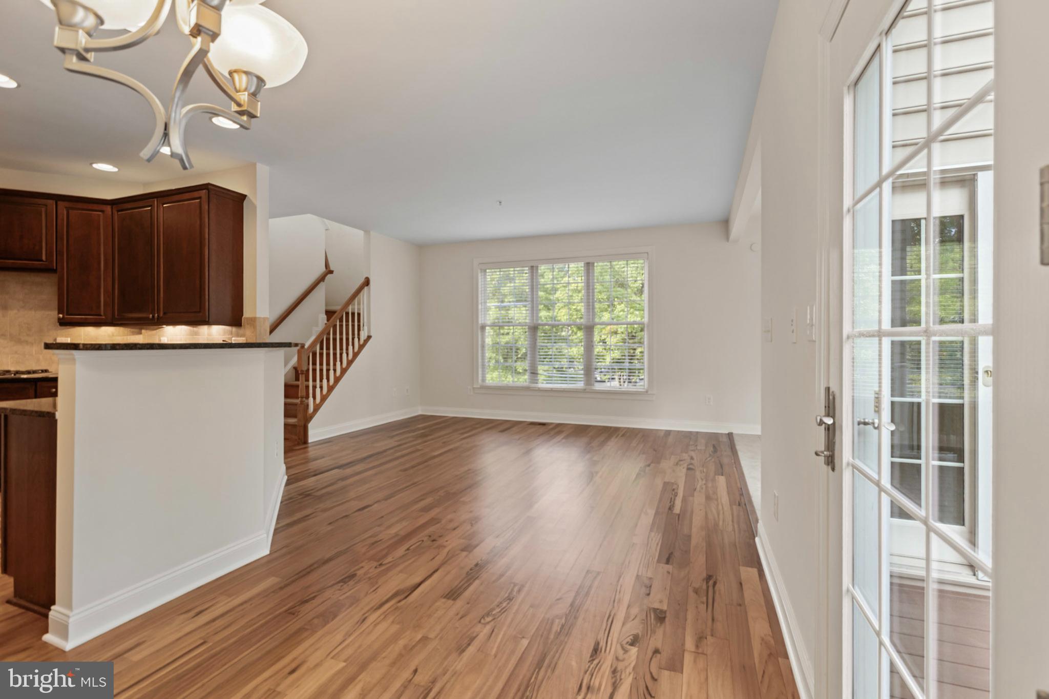 MARLBORO RIDGE - Residential