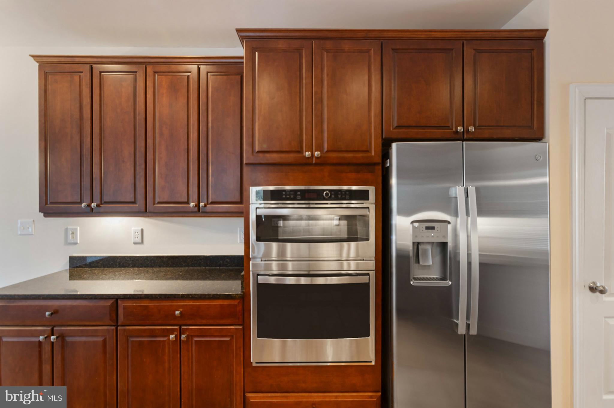 MARLBORO RIDGE - Residential