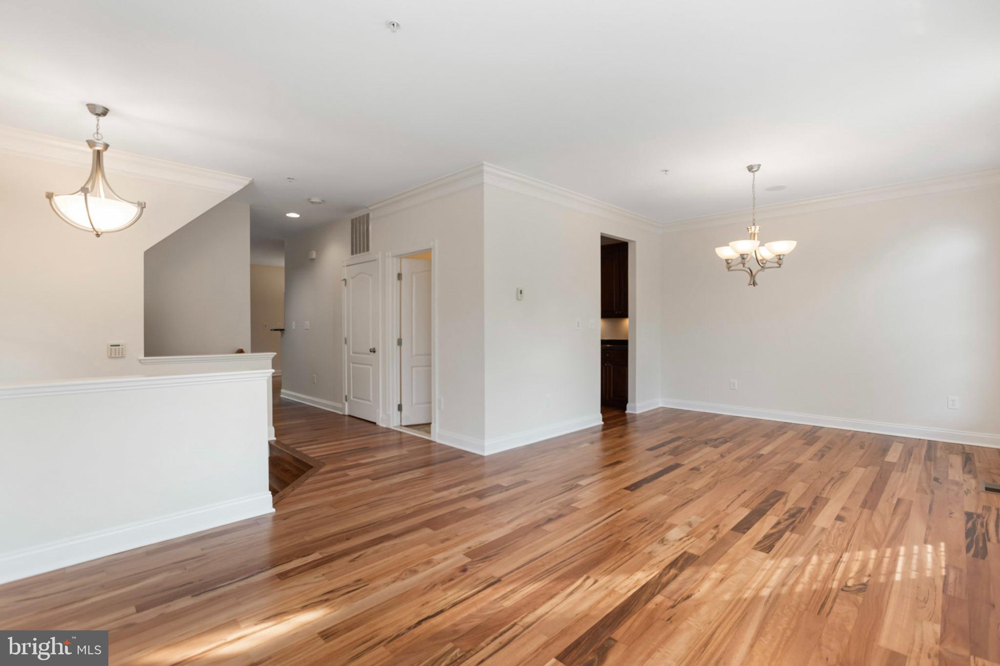 MARLBORO RIDGE - Residential