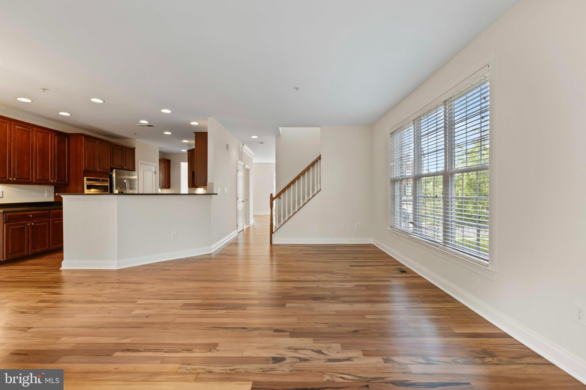 MARLBORO RIDGE - Residential