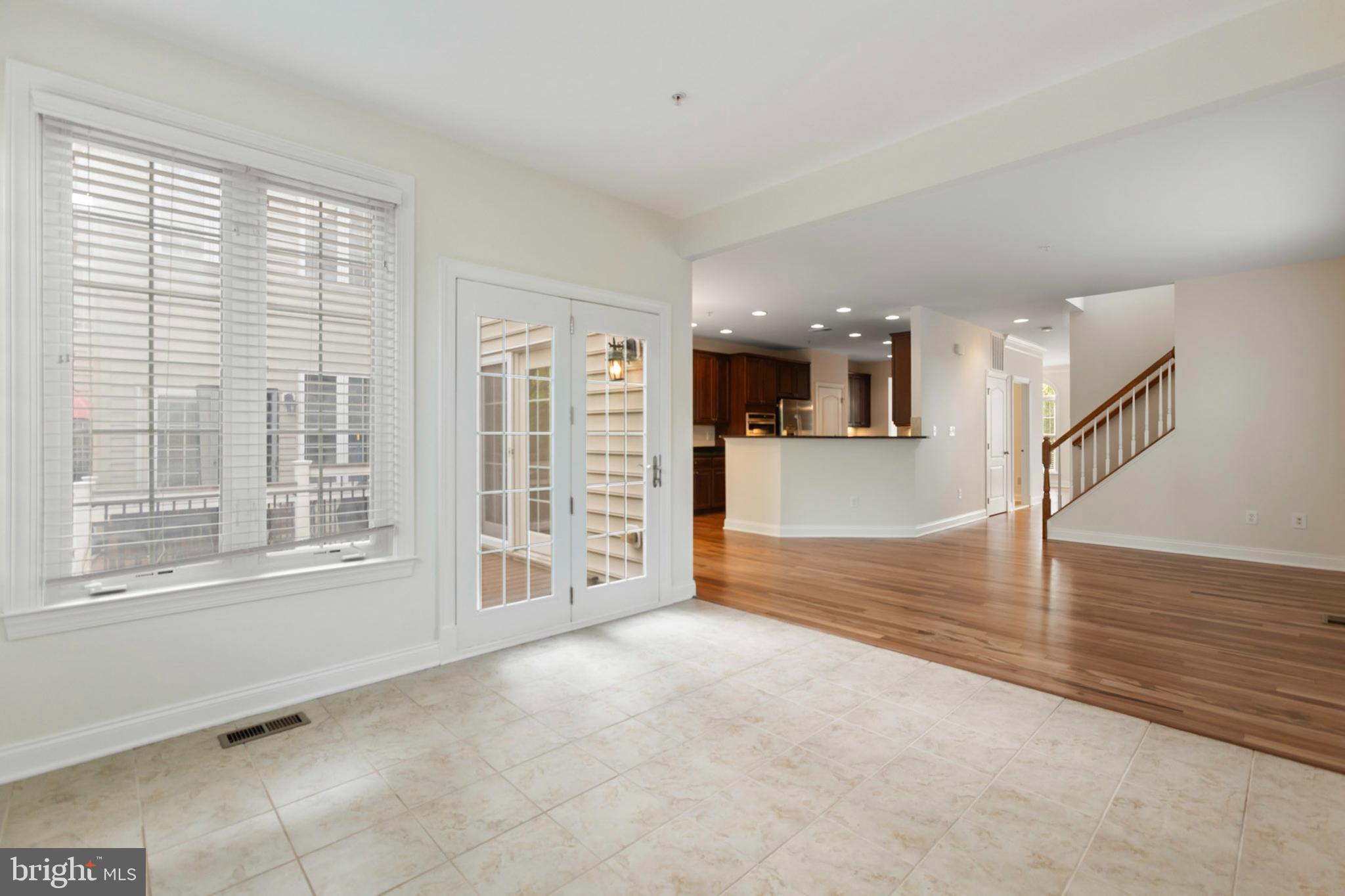 MARLBORO RIDGE - Residential