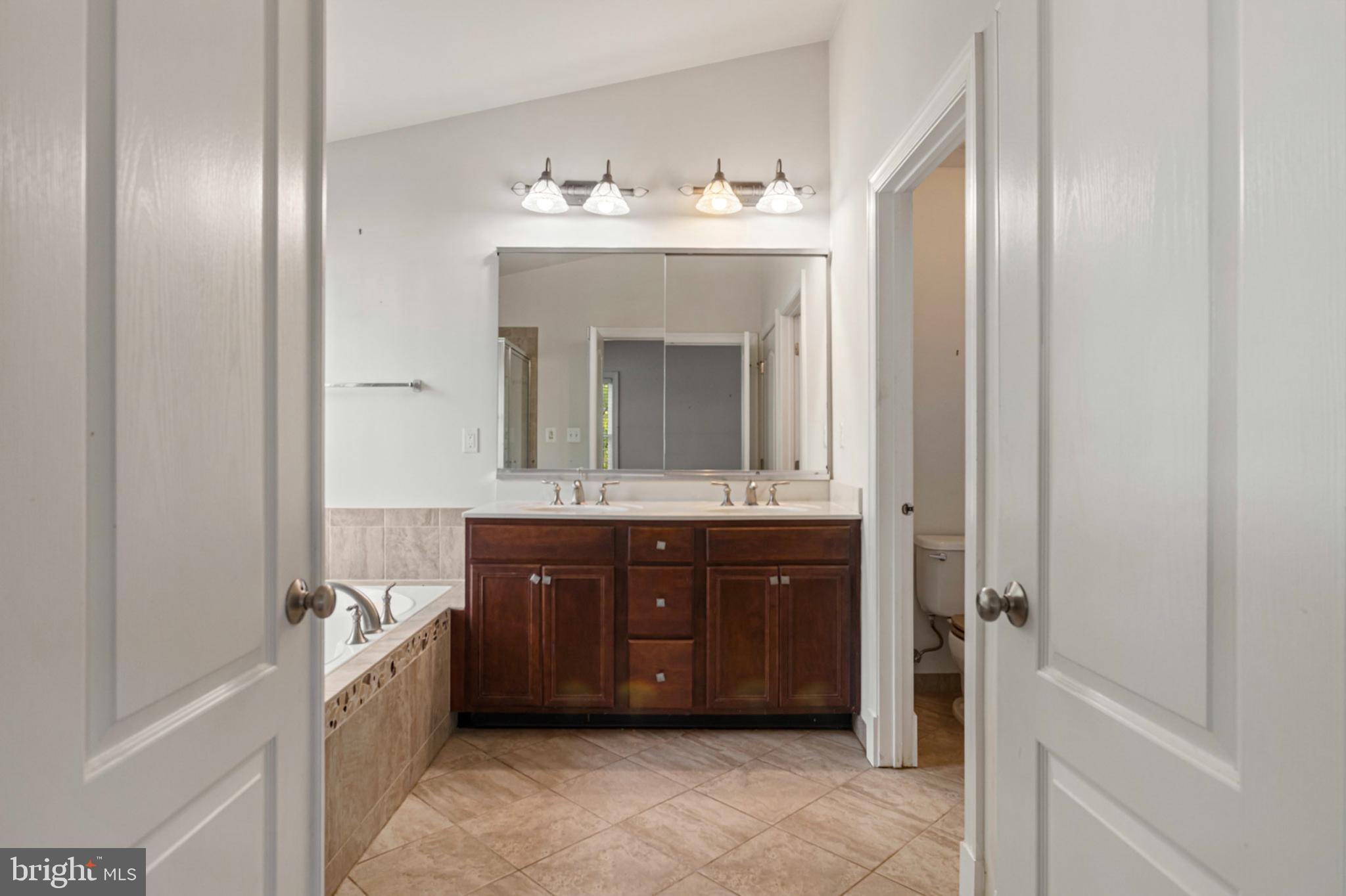 MARLBORO RIDGE - Residential