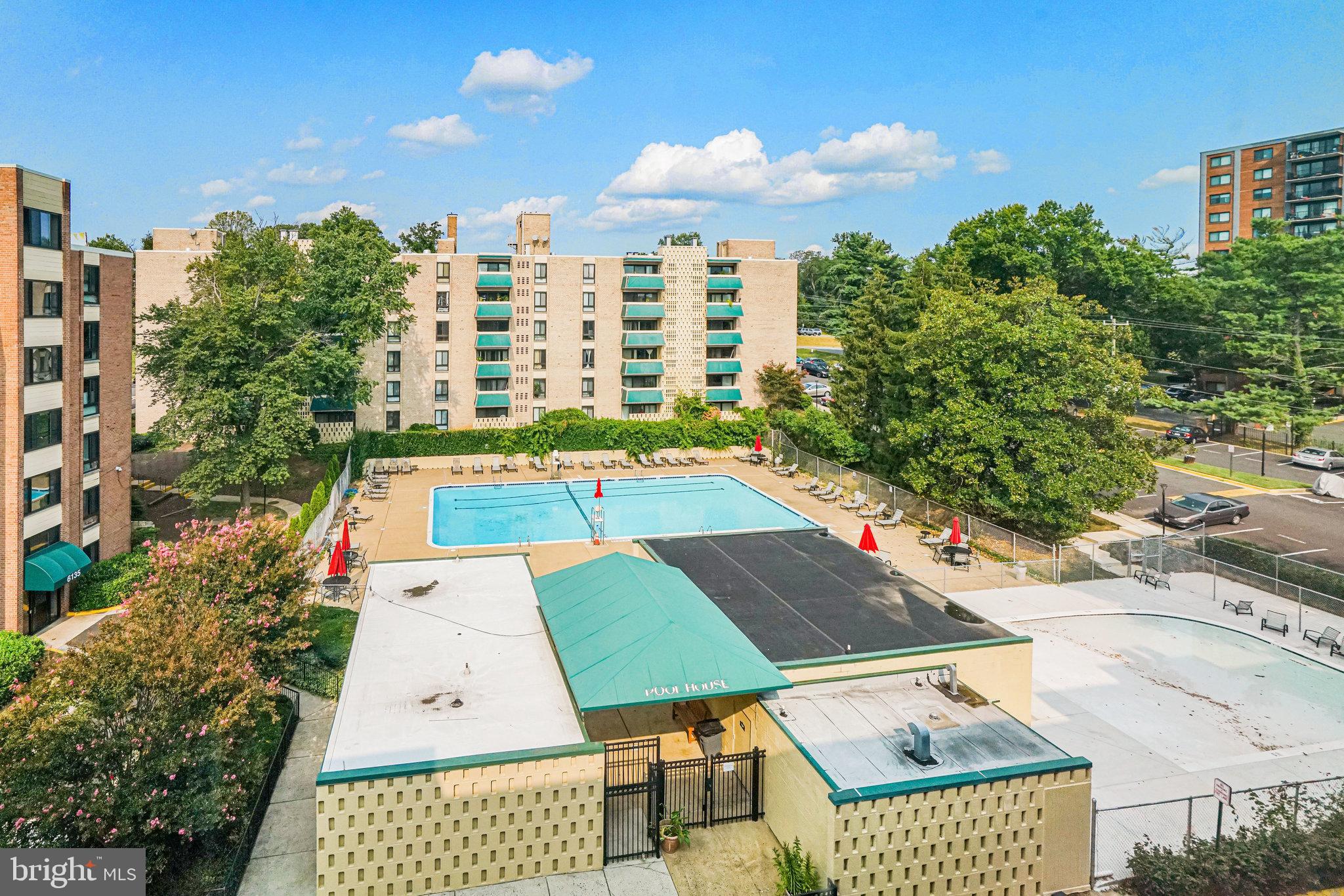 LAFAYETTE PARK CONDOMINIUM - Residential Lease