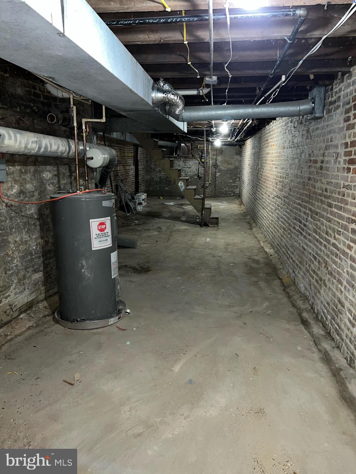 BROADWAY EAST - Residential