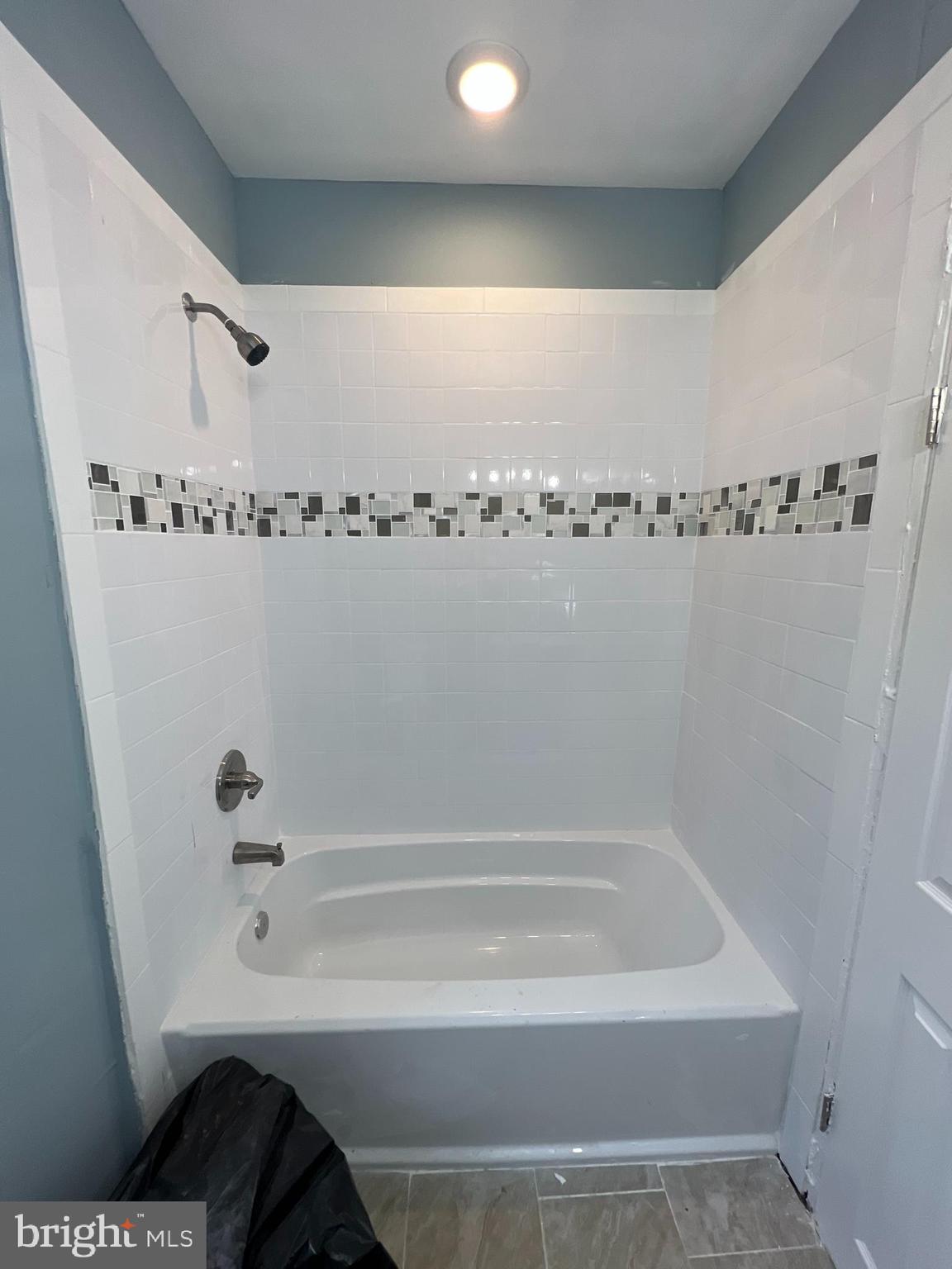 BROADWAY EAST - Residential