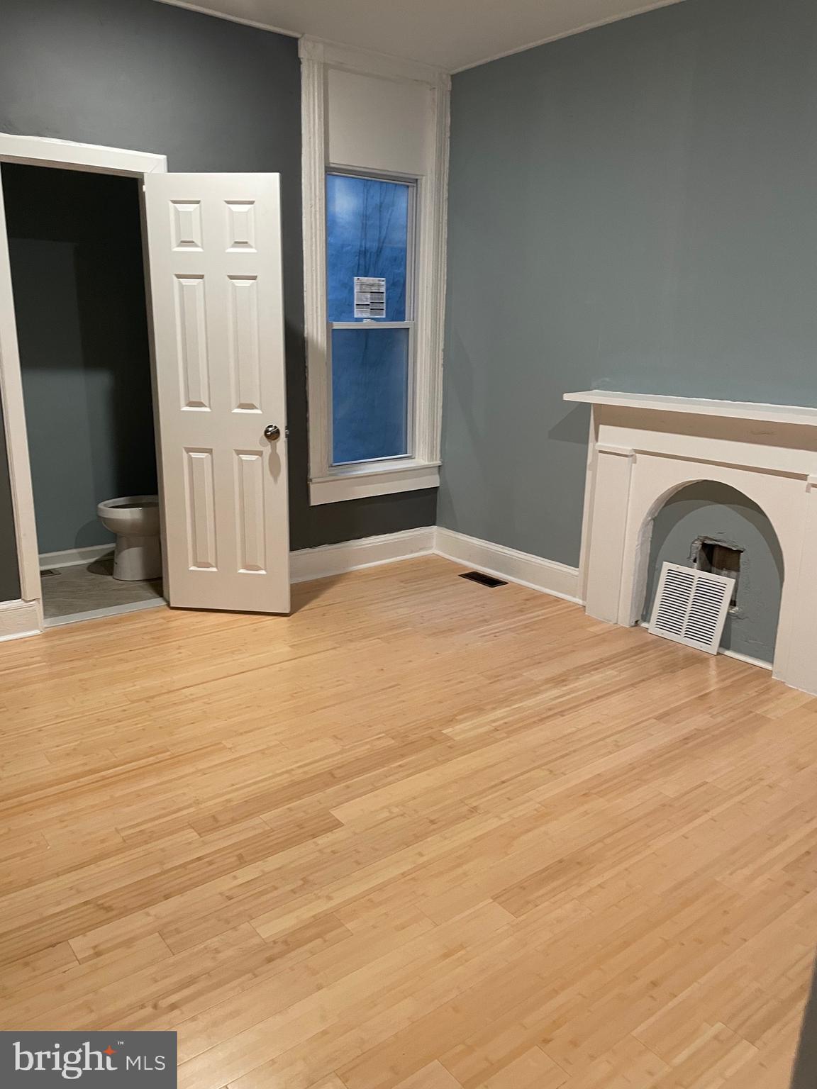 BROADWAY EAST - Residential