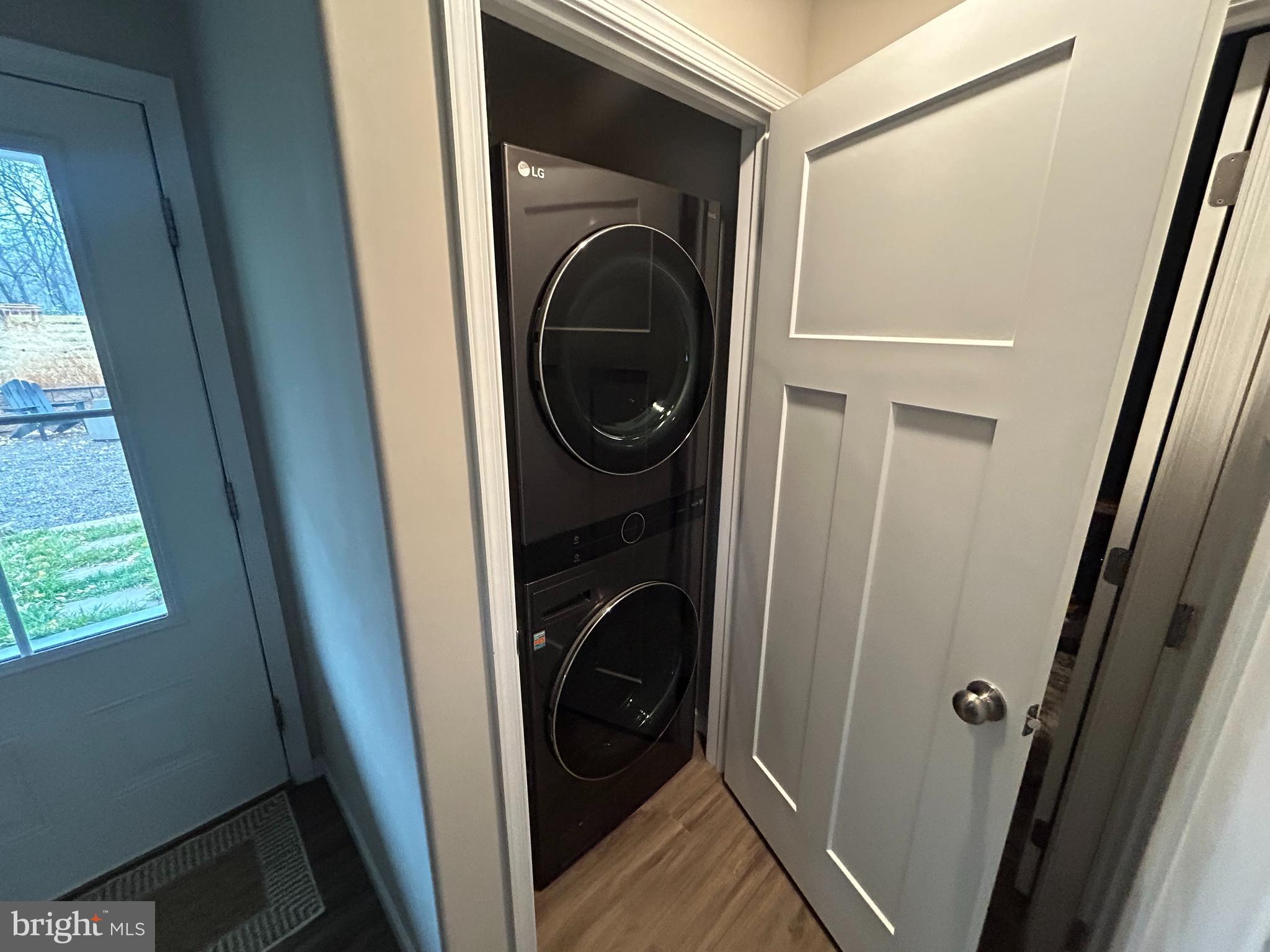 DOUGLASSVILLE - Residential