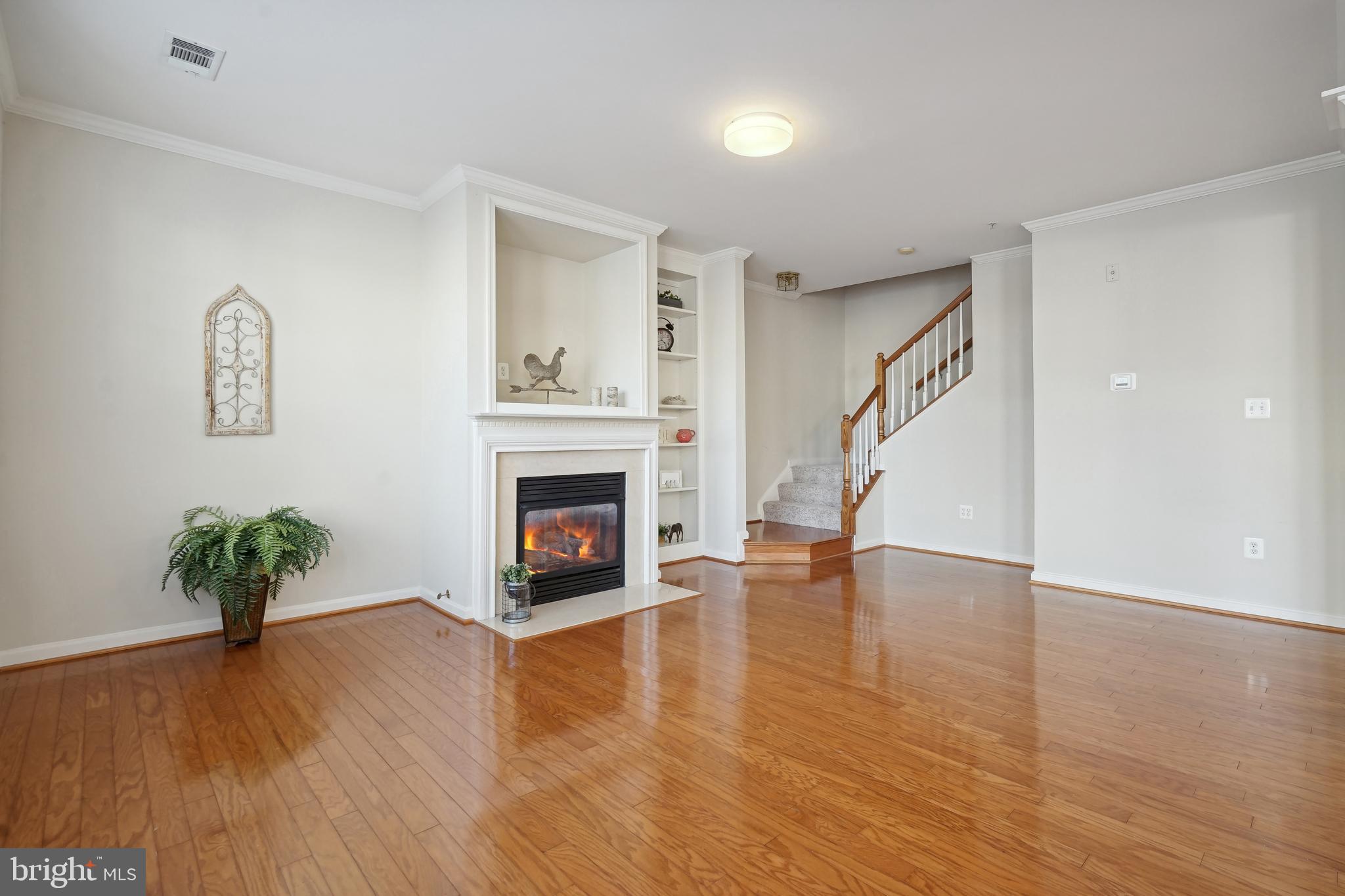 WESTBRIAR PLAZA - Residential