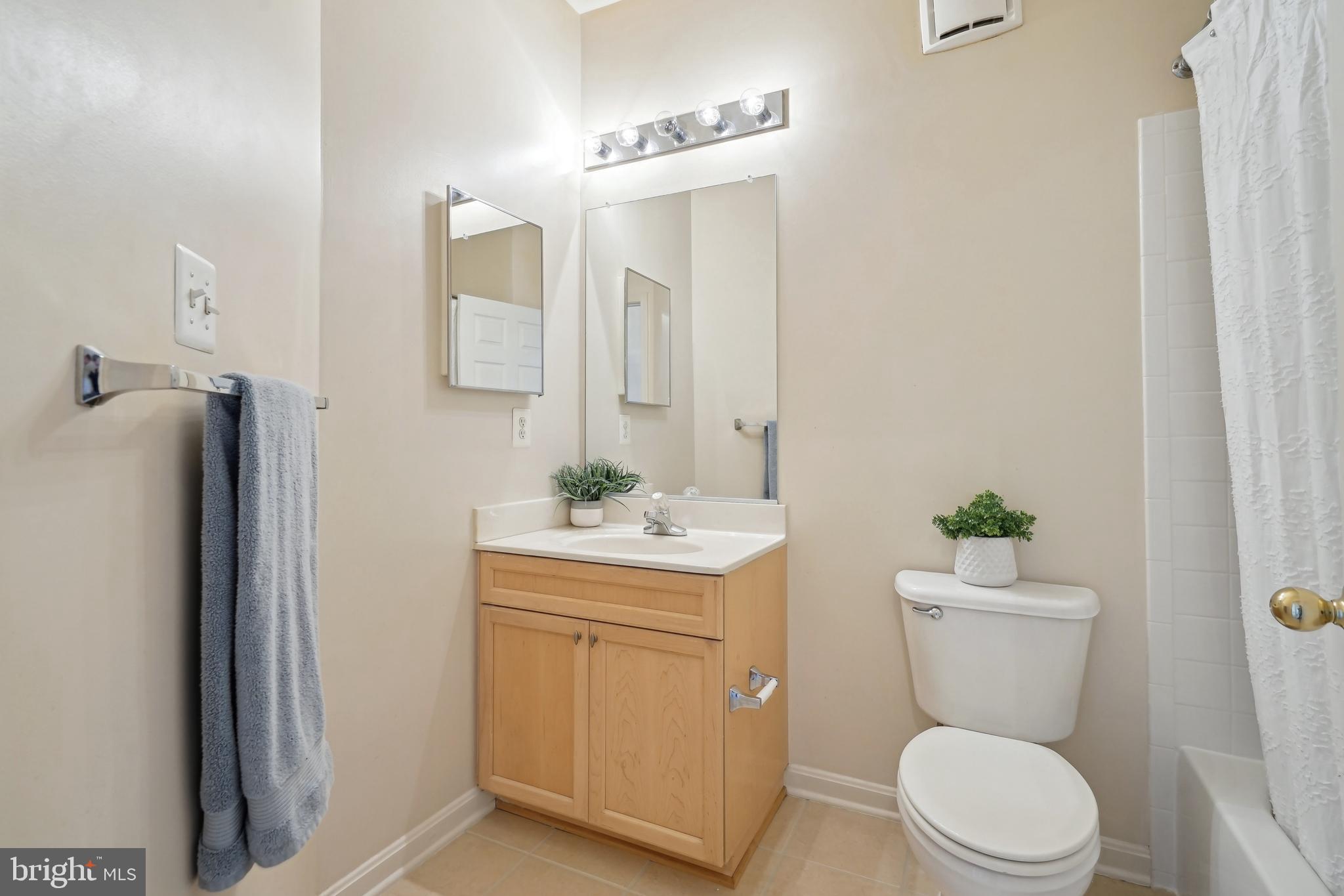 WESTBRIAR PLAZA - Residential