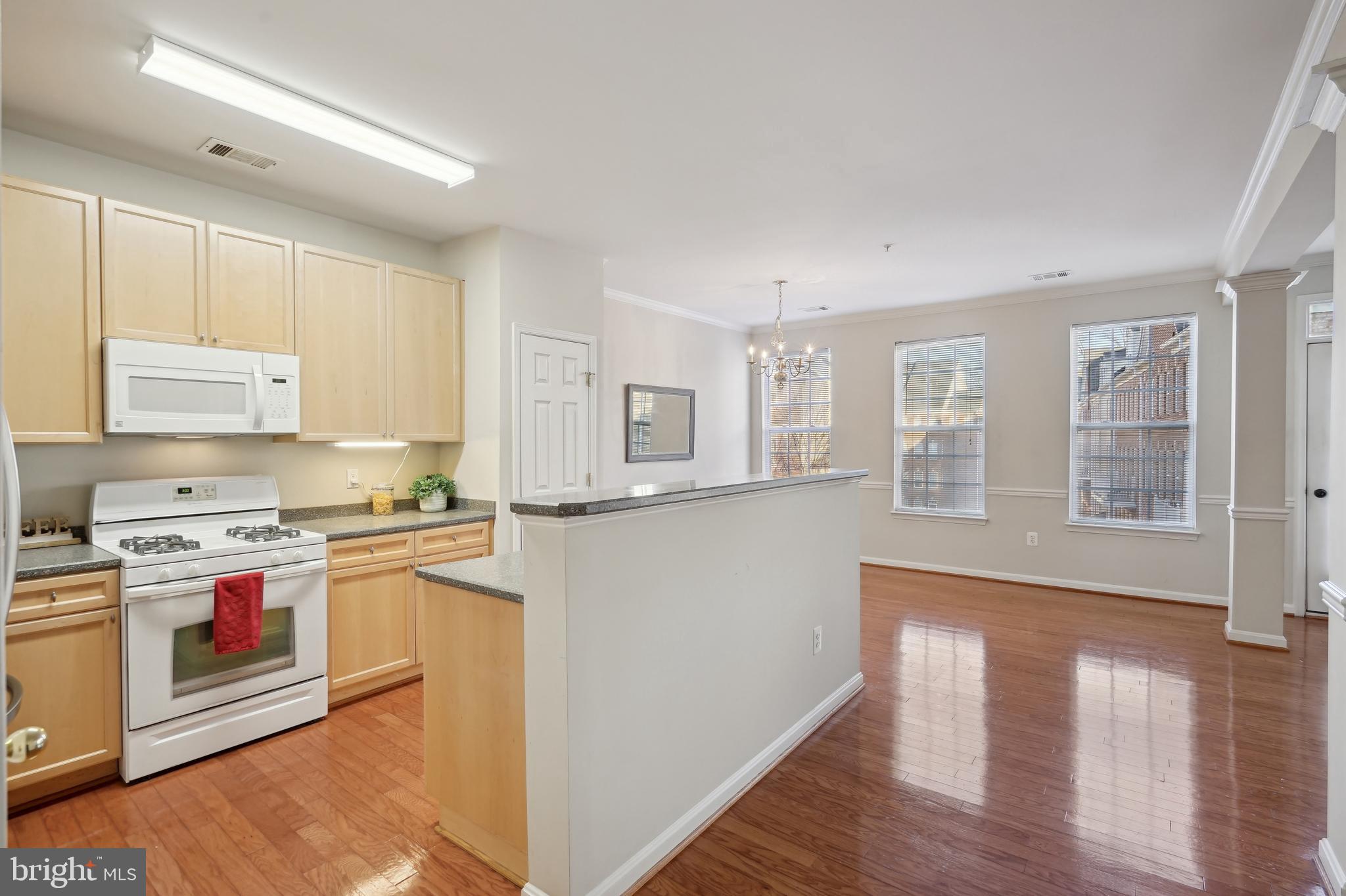 WESTBRIAR PLAZA - Residential