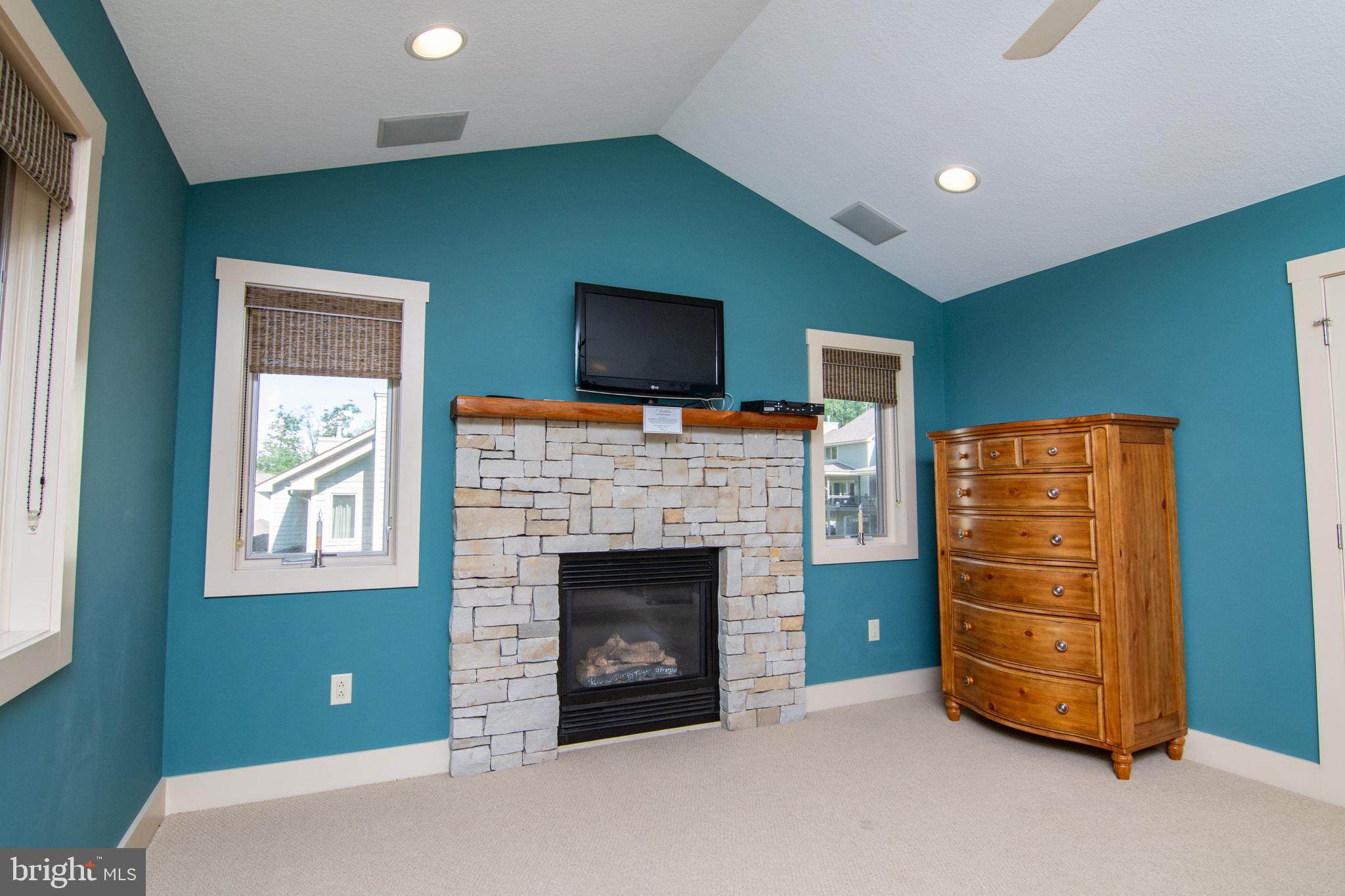 TIMBERLAKE VILLAGE - Residential