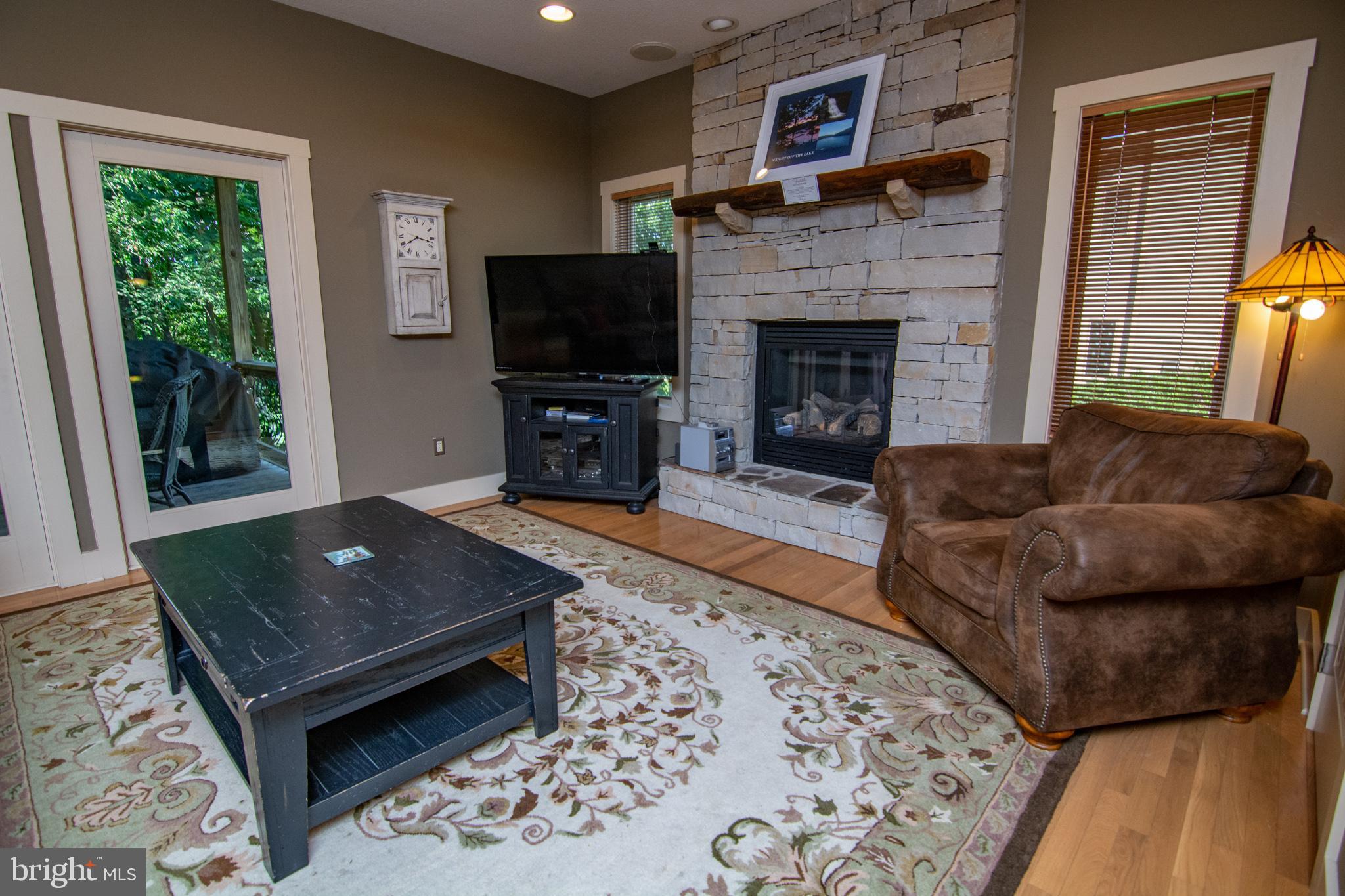 TIMBERLAKE VILLAGE - Residential