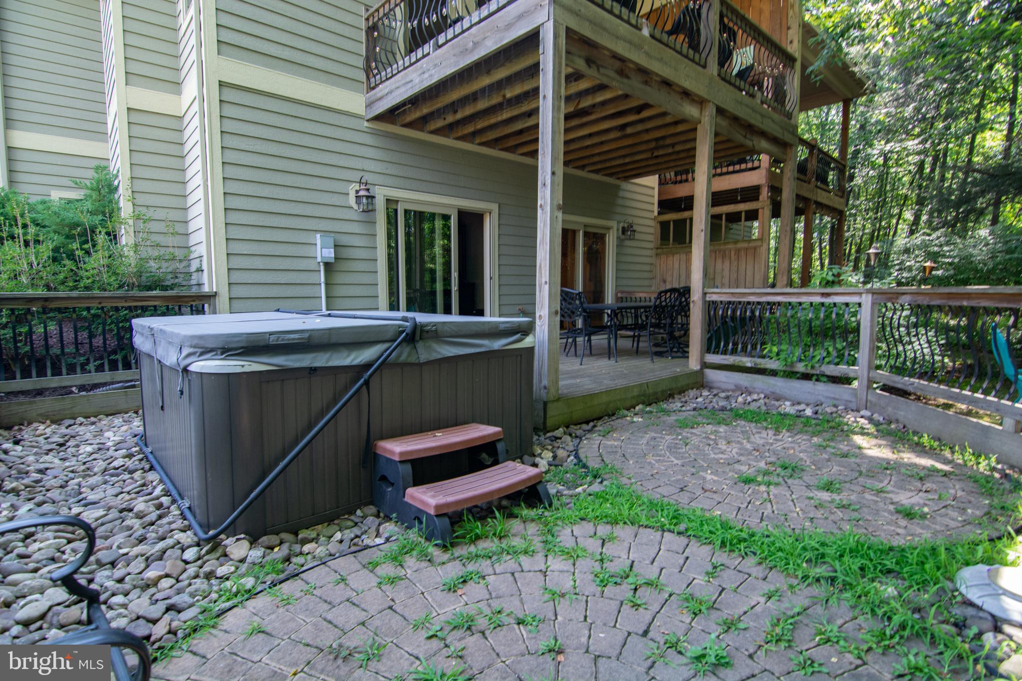 TIMBERLAKE VILLAGE - Residential