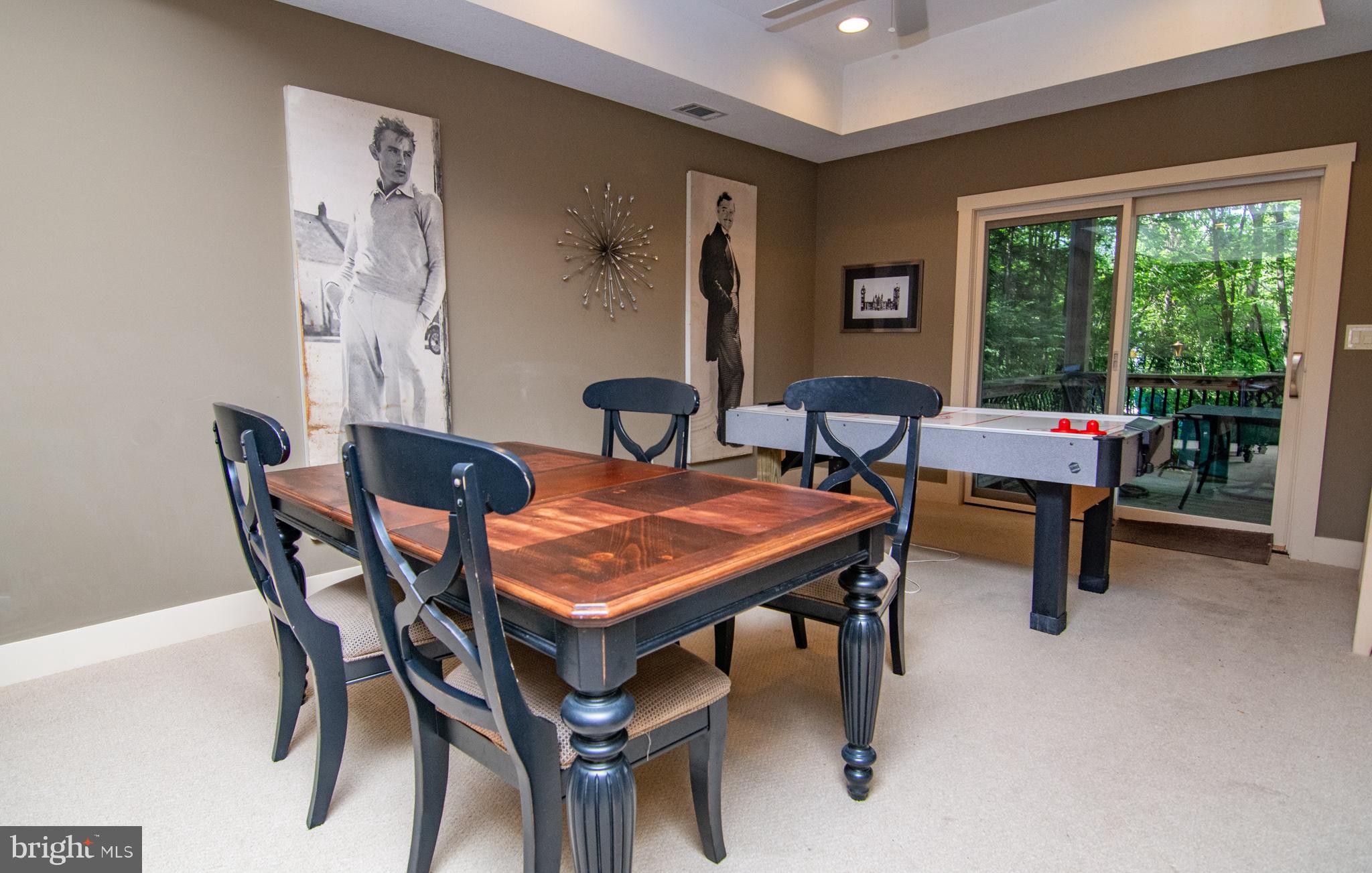 TIMBERLAKE VILLAGE - Residential