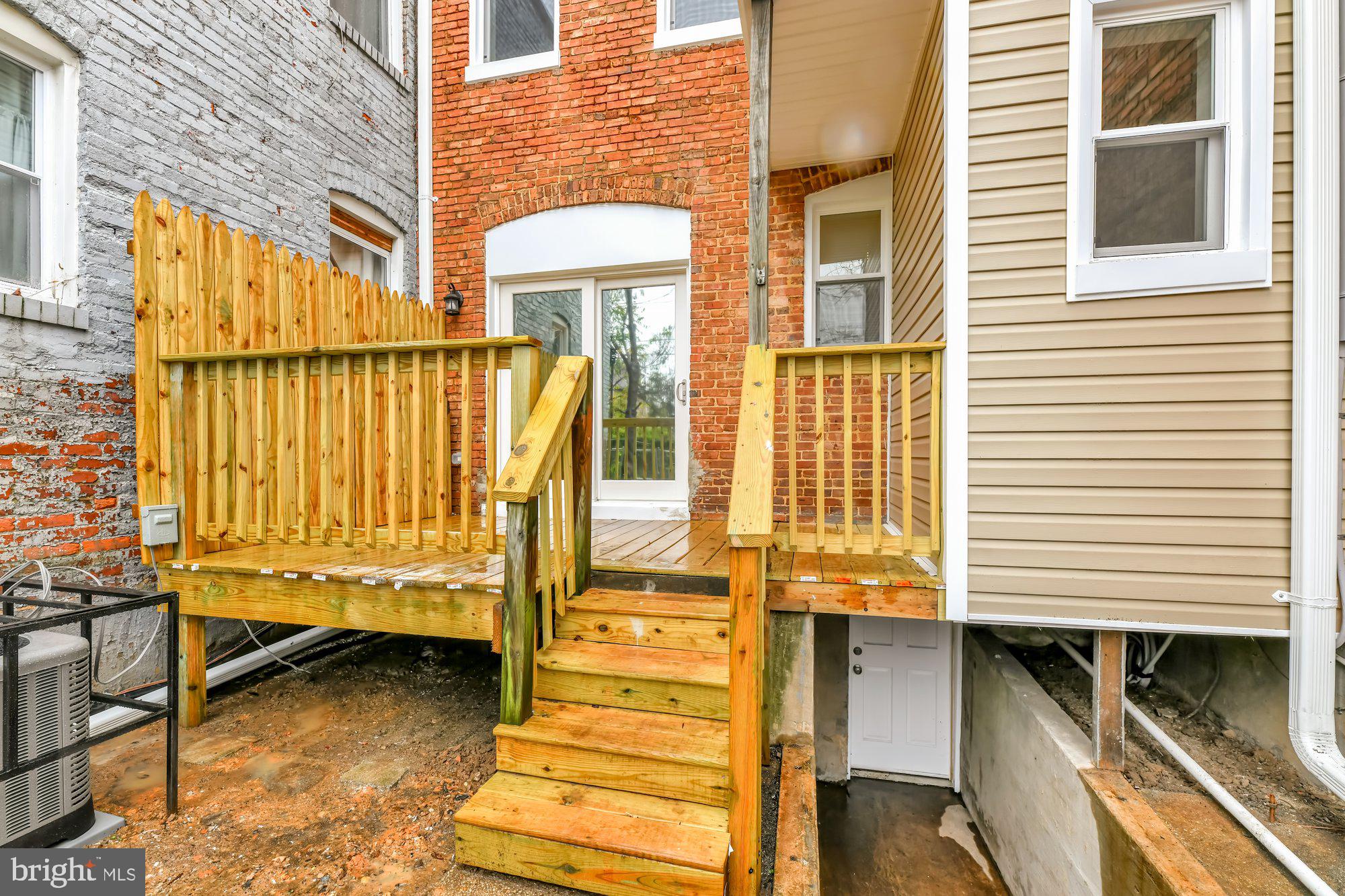 PEN LUCY - Residential Lease