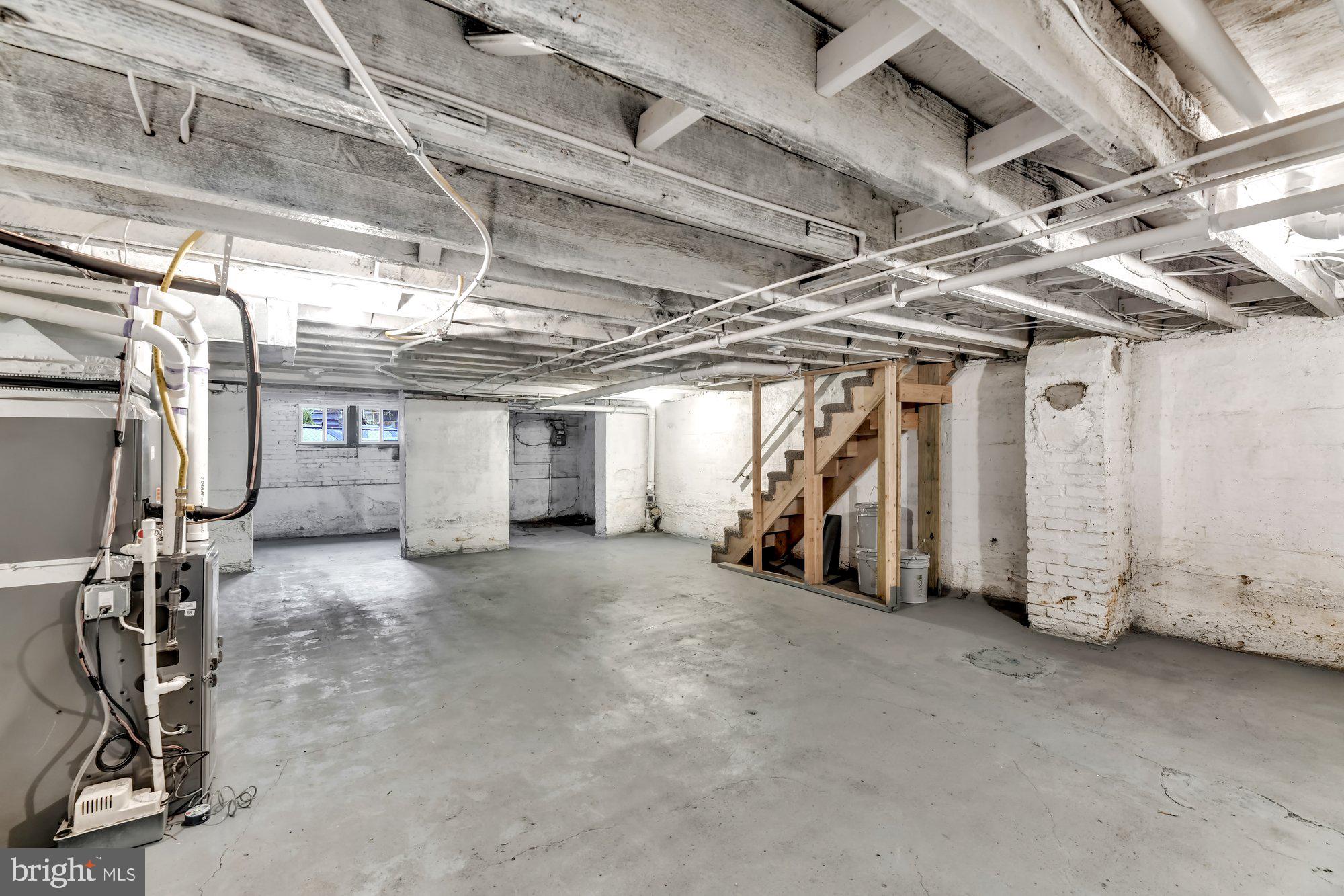 PEN LUCY - Residential Lease