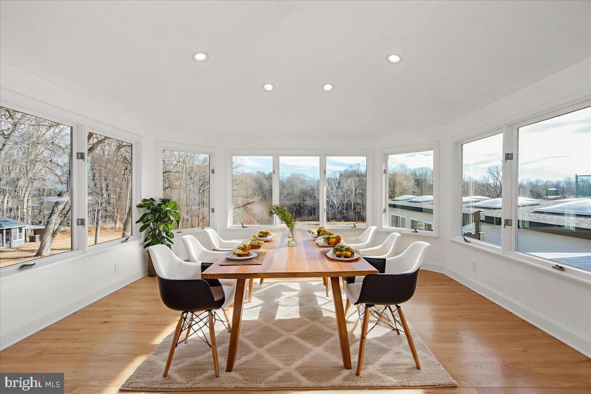 DARNESTOWN OUTSIDE - Residential