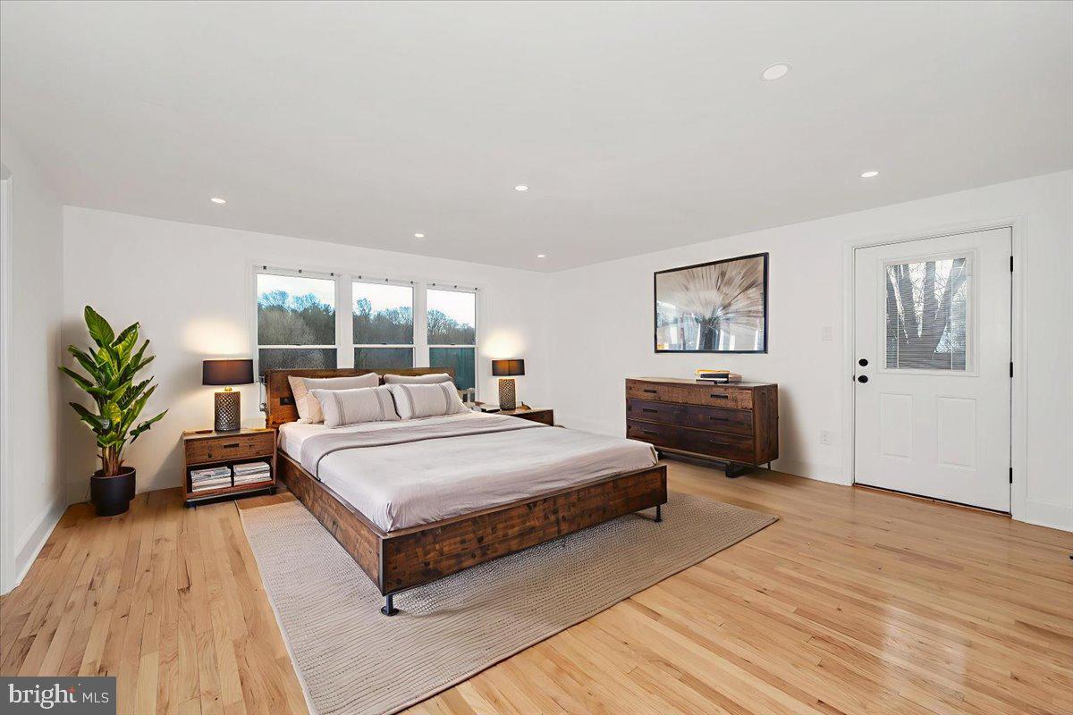 DARNESTOWN OUTSIDE - Residential