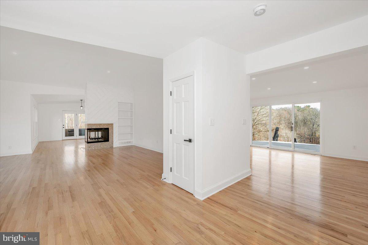 DARNESTOWN OUTSIDE - Residential