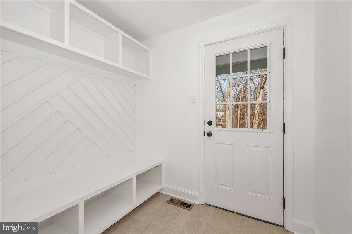 DARNESTOWN OUTSIDE - Residential