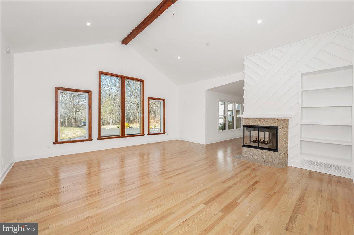 DARNESTOWN OUTSIDE - Residential