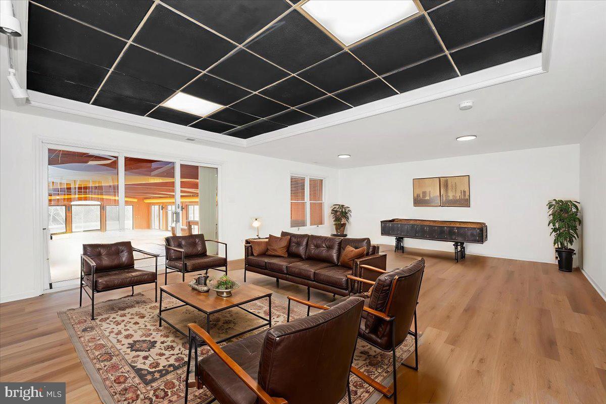 DARNESTOWN OUTSIDE - Residential