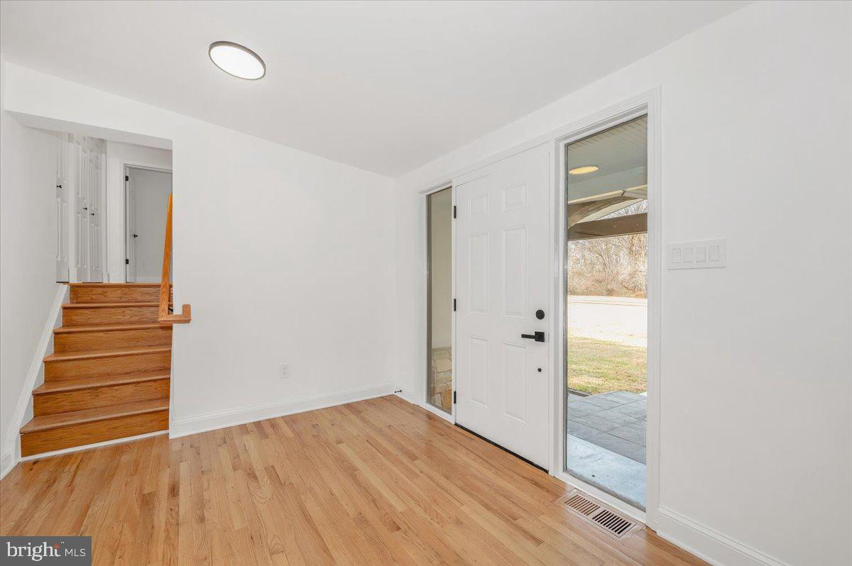 DARNESTOWN OUTSIDE - Residential