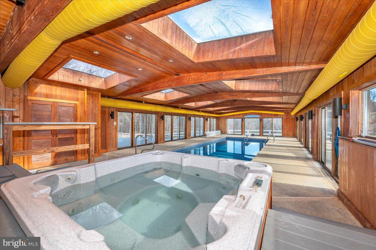 DARNESTOWN OUTSIDE - Residential