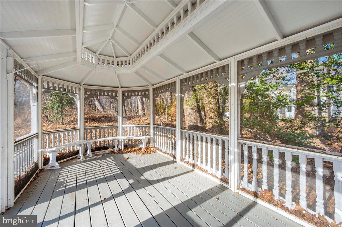 DARNESTOWN OUTSIDE - Residential