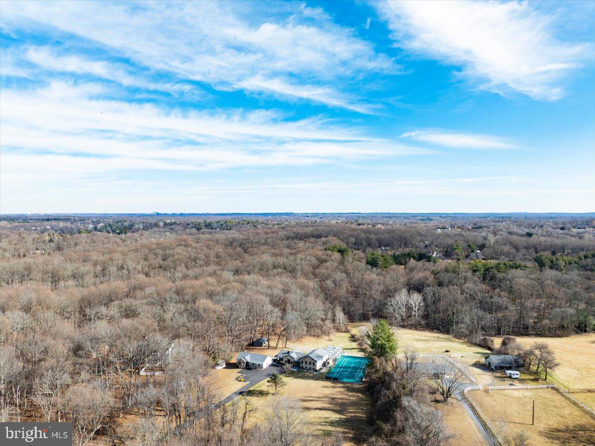 DARNESTOWN OUTSIDE - Residential