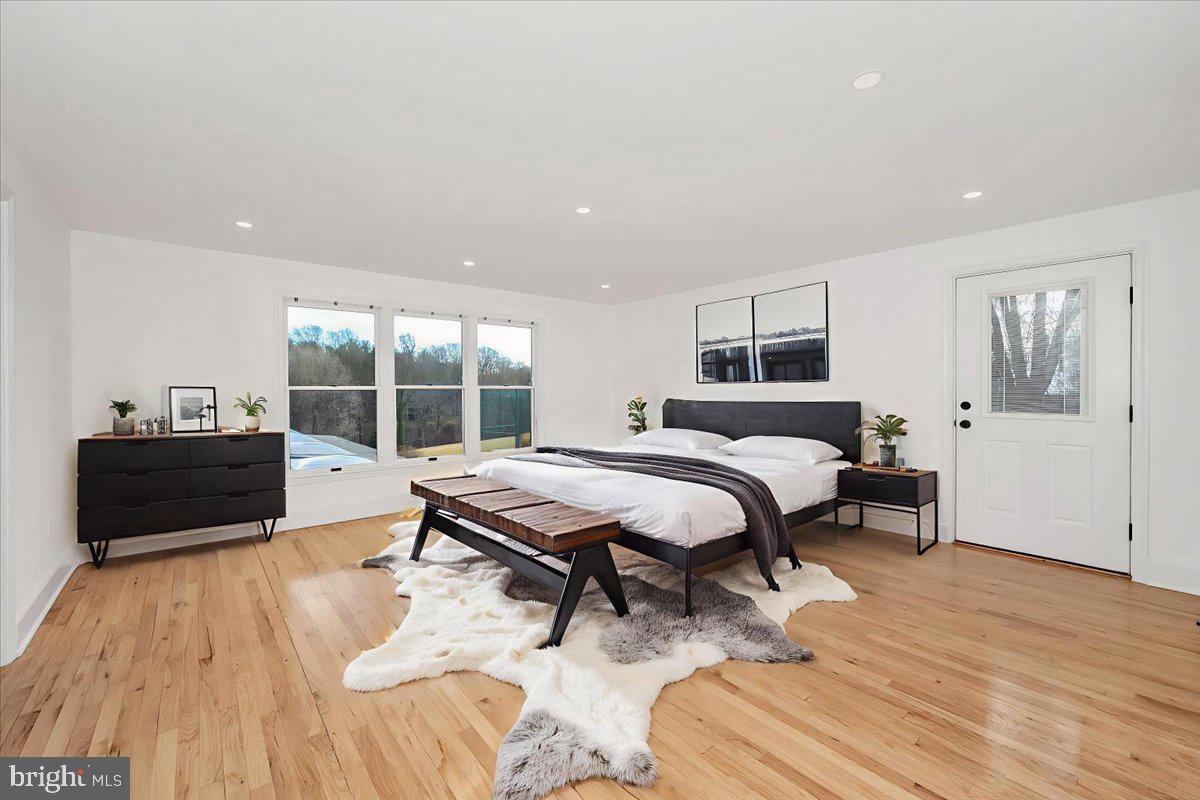 DARNESTOWN OUTSIDE - Residential