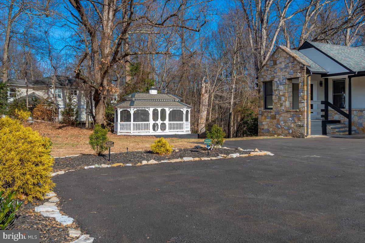 DARNESTOWN OUTSIDE - Residential