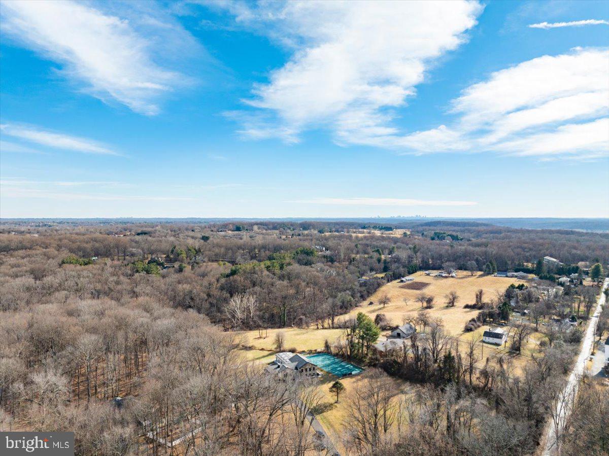 DARNESTOWN OUTSIDE - Residential