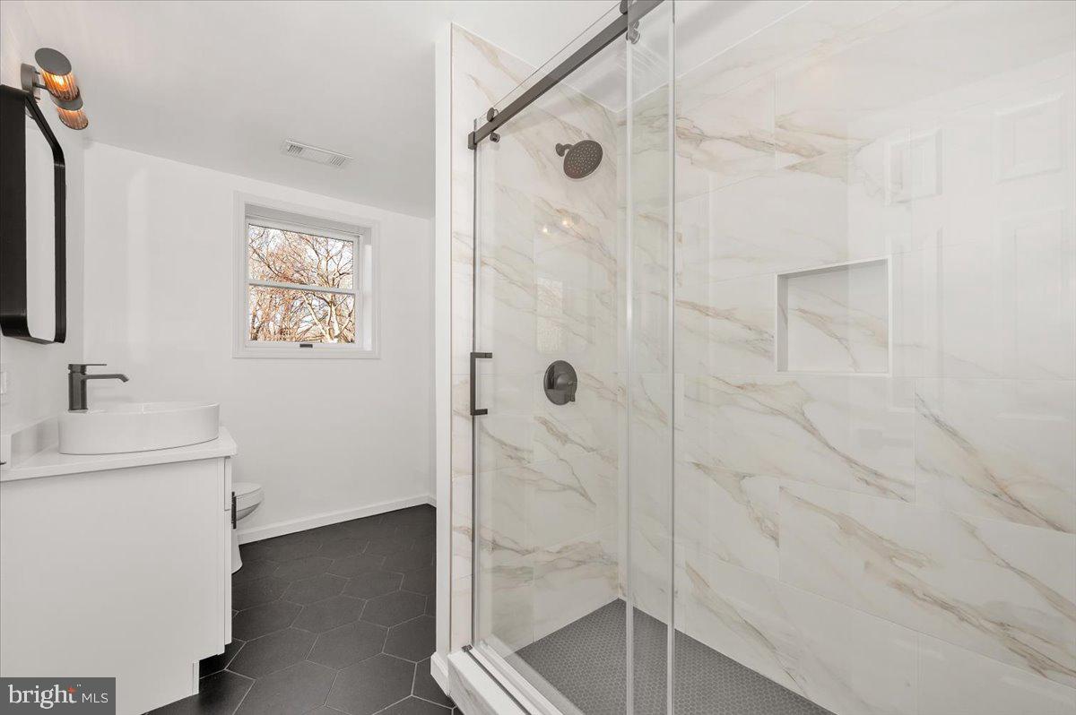 DARNESTOWN OUTSIDE - Residential