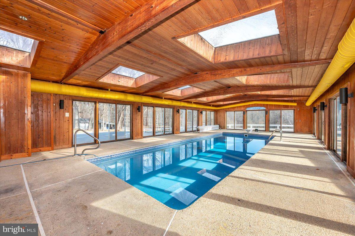 DARNESTOWN OUTSIDE - Residential