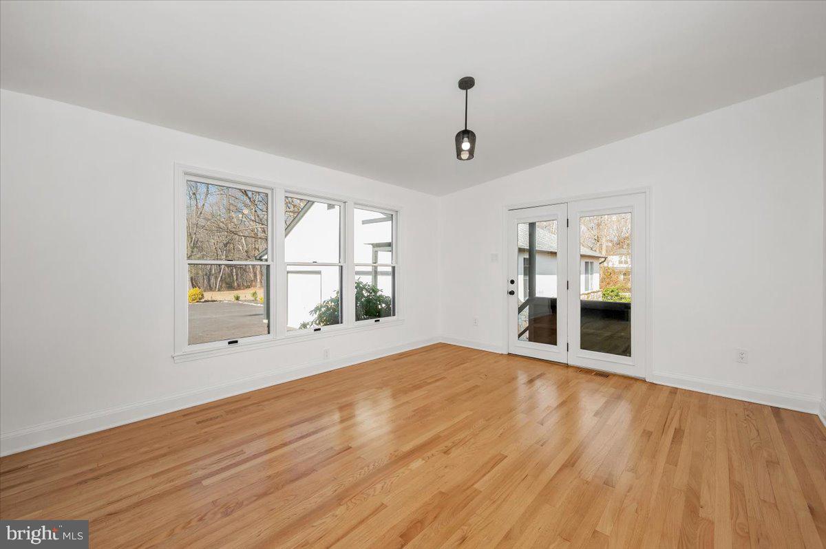 DARNESTOWN OUTSIDE - Residential