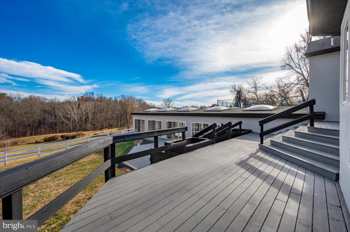 DARNESTOWN OUTSIDE - Residential